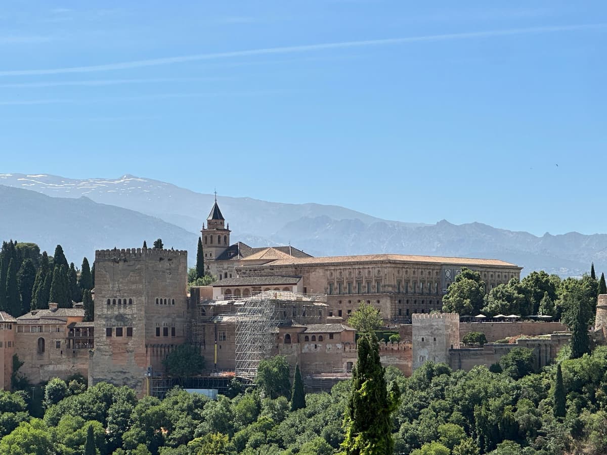 ¿Qué hacer en Granada en verano? 7 planes para vivir la ciudad de verdad