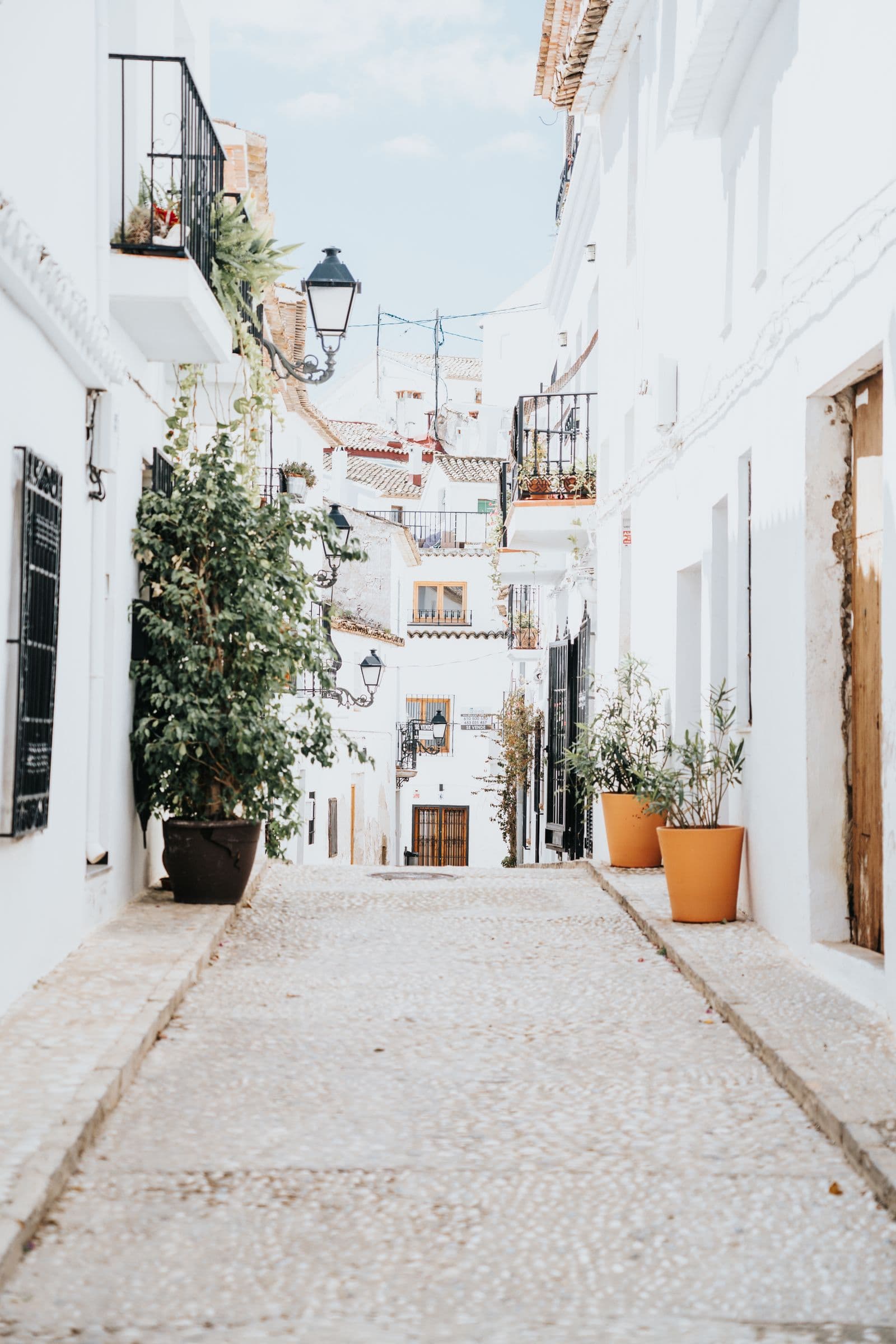 Los mejores miradores de Granada: 6 lugares para tocar el cielo (y huir de las masas) — Mirador de la Churra: La perspectiva olvidada