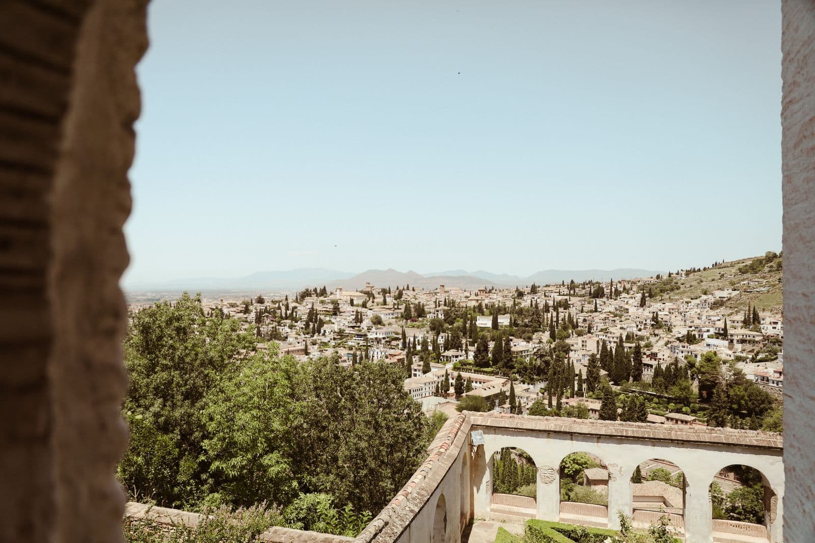Los mejores miradores de Granada: 6 lugares para tocar el cielo (y huir de las masas)