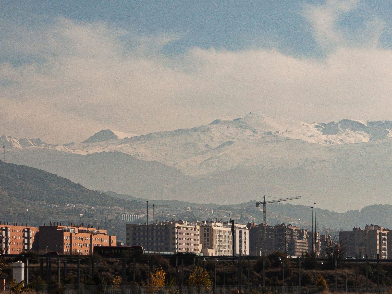 ¿Qué hacer en Granada en verano? 7 planes para vivir la ciudad de verdad — Ver el atardecer desde San Miguel Alto